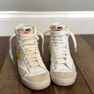 Nike Blazer Mid Vintage ’77 White/Yellow High Top Sneakers (Women’s/Unisex)